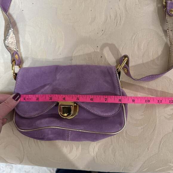 Vera Pelle Small Purple Suede Crossbody Bag - Picture 8 of 10